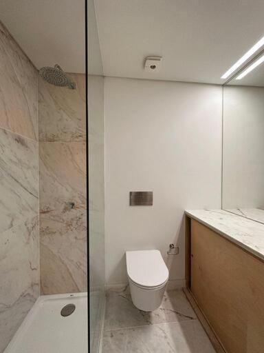 Central Bedroom In Shared House In Chiado - Historic Center Of 리스본 외부 사진