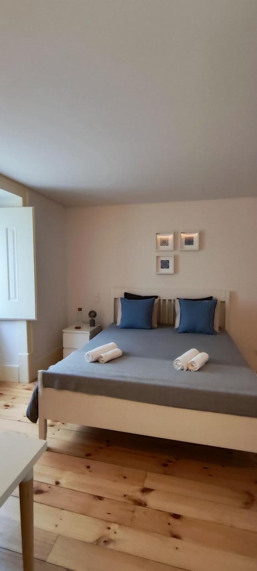 Central Bedroom In Shared House In Chiado - Historic Center Of 리스본 외부 사진