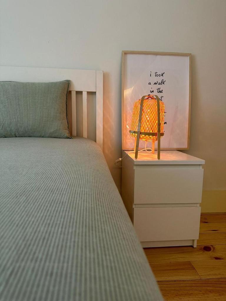Central Bedroom In Shared House In Chiado - Historic Center Of 리스본 외부 사진